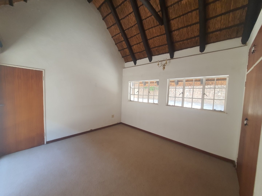 To Let 5 Bedroom Property for Rent in Hartbeespoort Rural North West